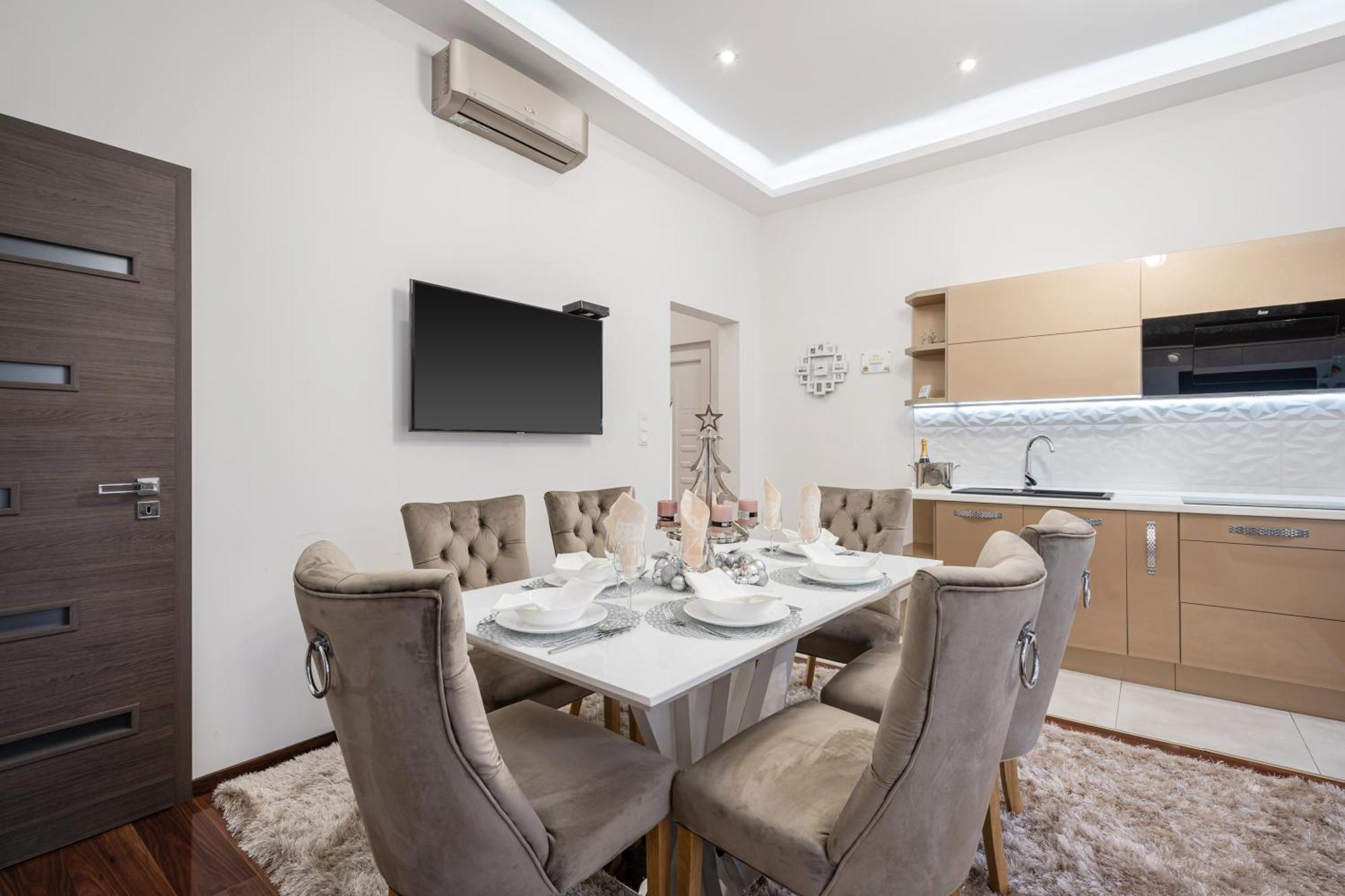 בודפשט Centrum Opera Luxury Apartment With Free Garage מראה חיצוני תמונה